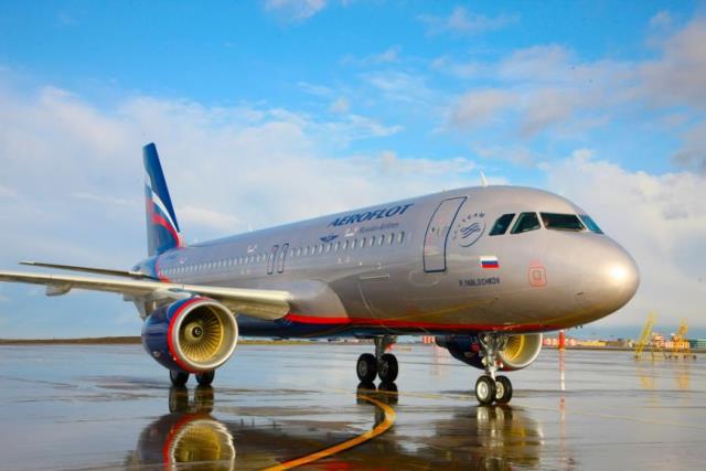 «Аэрофлот» пожаловался ФАС на рост стоимости аэропортовых тарифов и авиакеросина