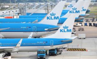 Нидерландская авиакомпания KLM отменила 40 рейсов из-за урагана «Сиара»