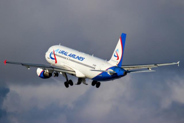 «Уральские авиалинии» снижают цены на полеты в Калининград из Москвы и Санкт-Петербурга