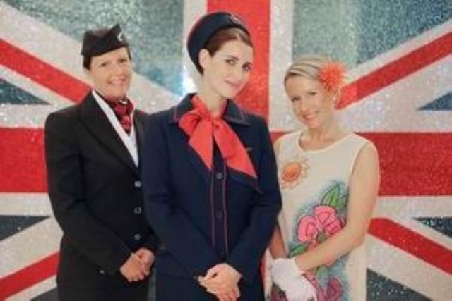 Стюардессы компании British Airways возмущены ограничениями в выборе гардероба.