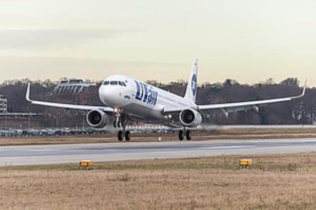 "ЮТэйр" получила первый самолет Airbus A321 с "шарклетами".