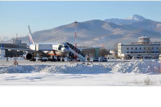 Аэропорт Елизово на Камчатке приостановил работу из-за снегопада