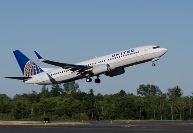 United Airlines сэкономит на топливе 200 млн. долларов