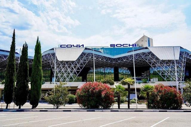 В августе пассажиропоток аэропорта Сочи вырос на 36%