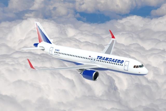 Авиакомпания "Трансаэро" требует взыскать с Росавиации 595 млн рублей.