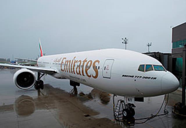 Emirates получила сотый самолет Boeing 777-300ER