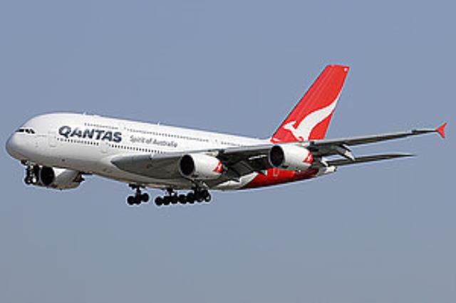 Авиакомпания Qantas получила рекордный годовой убыток