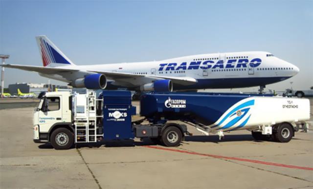 Авиакомпания «Трансаэро» снизила цены на билеты после того, как «Газпромнефть-Аэро» снизила цены на авиатопливо.
