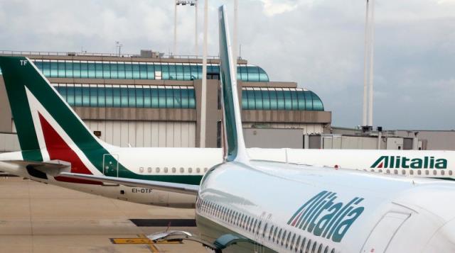 Alitalia отменила свыше 300 авиарейсов из-за забастовки