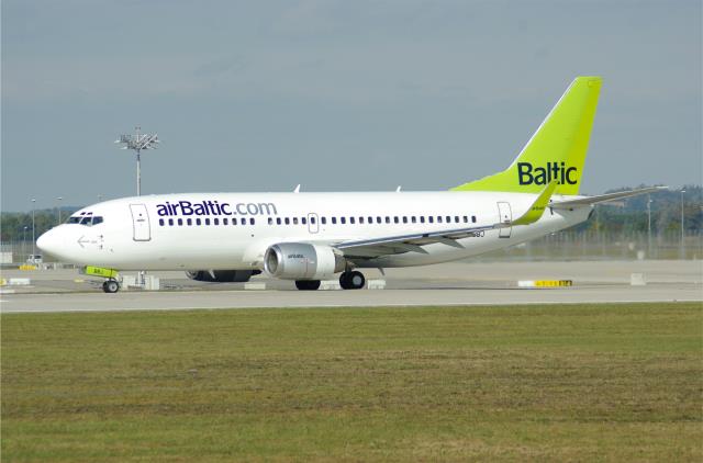 Авиакомпания airBaltic признана самым пунктуальным авиаперевозчиком мира по итогам 2015 года.