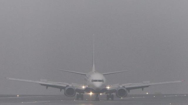 Челябинский аэропорт принял самолеты из ветреного «Кольцово»