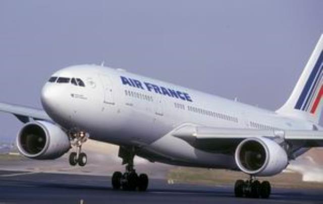 Пилоты "Air France" впервые с начала забастовки проведут митинг в Париже