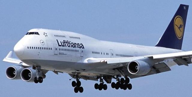 Boeing 747-400