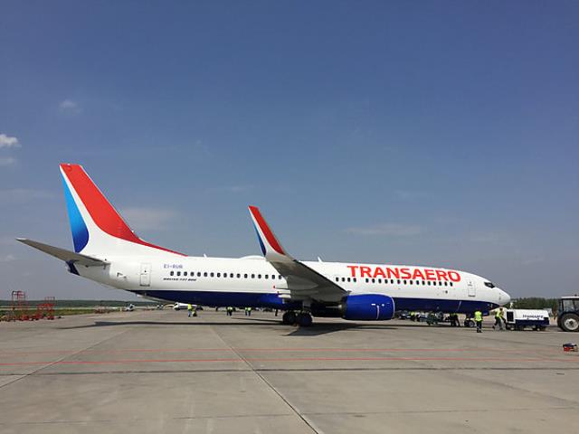 Парк авиакомпании "Трансаэро" пополнился новым самолетом Boeing 737-800.