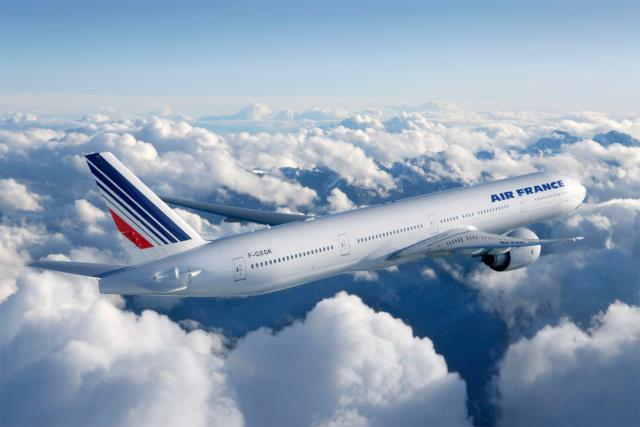 Пилоты "Air France" объявили о намерении провести в июне длительную забастовку