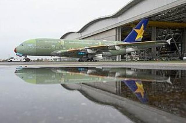 Собран первый Airbus А380 для Skymark Airlines.