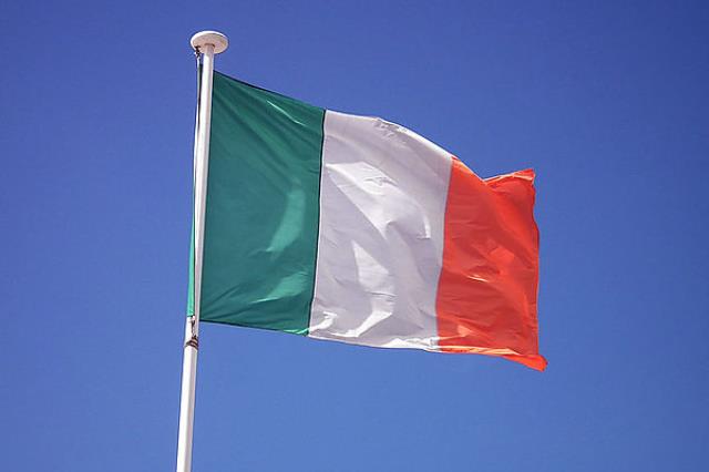 Правительство Ирландии продаст акции ирландской авиакомпании "Aer Lingus".