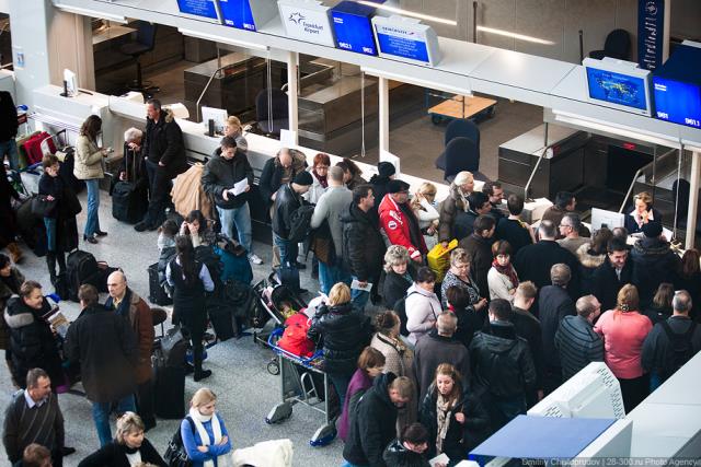 Милиция работает в аэропортах Москвы в обычном режиме