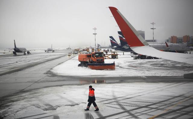 Четыре рейса «Аэрофлота» в Саратов отменены из-за снегопада