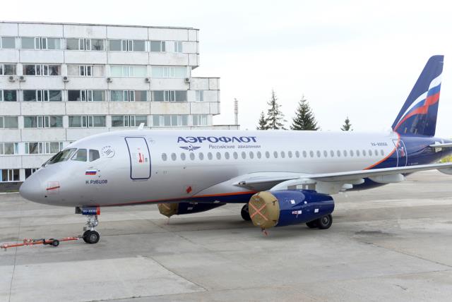 Борт из Москвы на Ямал вылетел из Югры с задержкой более чем на 16 часов