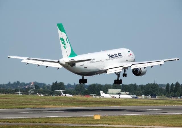 Самолетам иранской авиакомпании Mahan Air запретили летать в Саудовскую Аравию.
