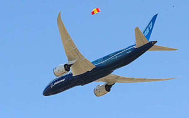 "United" заменит 10 заказанных Boeing 787 Dreamliner на более крупные самолеты