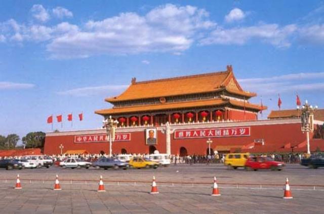 Трансаэро начала регулярные полеты из Санкт-Петербурга в Пекин