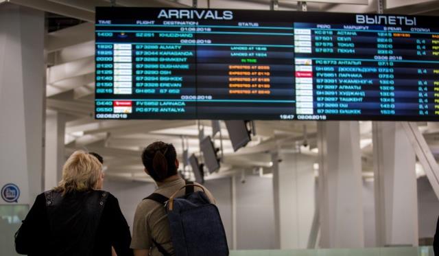 Вылет самолёта из Краснодара в Новосибирск задержали из-за поломки