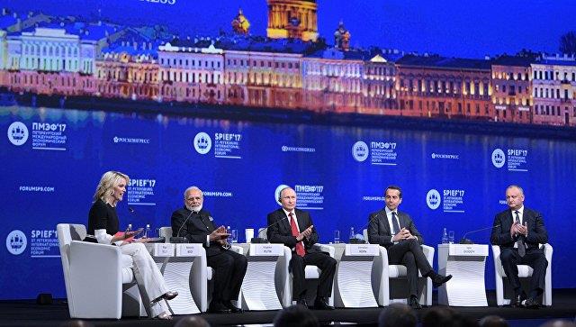 Авиакомпания «Россия» попросила пассажиров прибывать в Пулково заранее из-за загруженности во время ПМЭФ