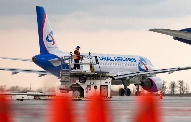 «Уральские авиалинии» до конца марта приостанавливают полеты между Россией и Узбекистаном