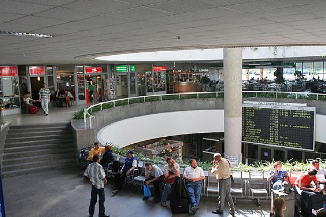 Аэропорт «Пулково» развивает систему обслуживания трансферных пассажиров
