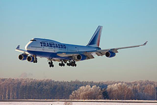 Авиакомпания "Трансаэро" полетела в Крым на самолете Boeing 747-400