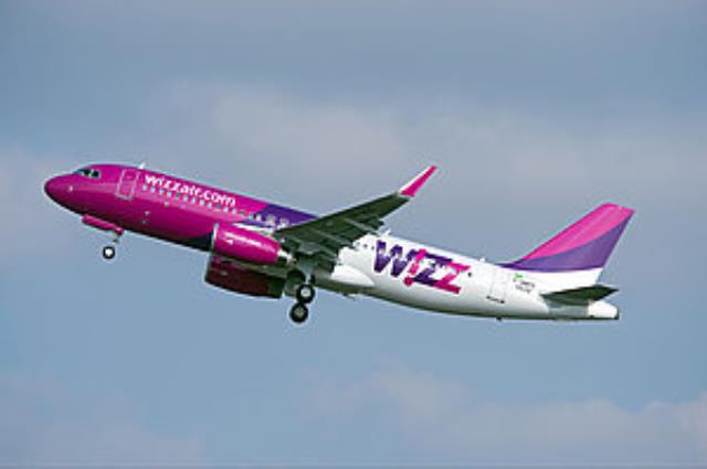 "Wizz Air Украина" возвращает четвертый Airbus А320 материнской структуре.