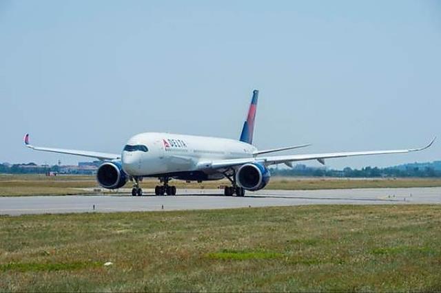 Авиакомпания Delta Air Lines получила в свой парк первый самолет Airbus  A350-900