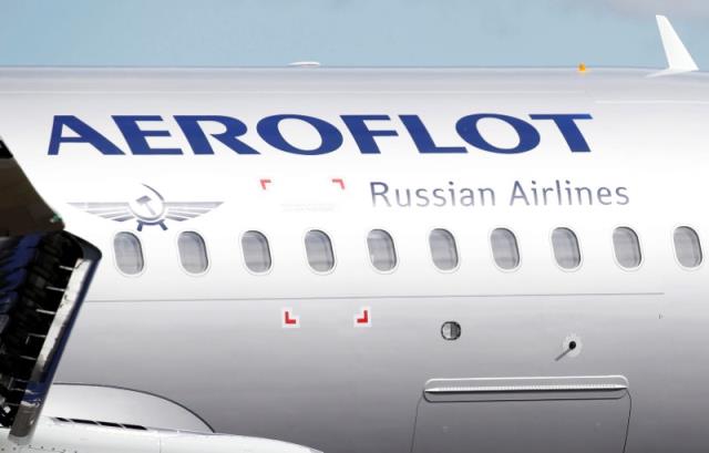 Группа «Аэрофлот» снизила перевозки за март на 34,3%