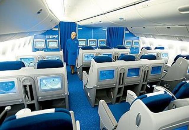 Дизайнерская посуда на рейсах KLM