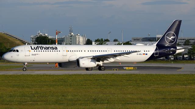 D-AIDJ:Airbus A321:Lufthansa