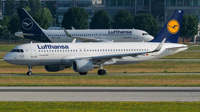 D-AIWB:Airbus A320-200:Lufthansa