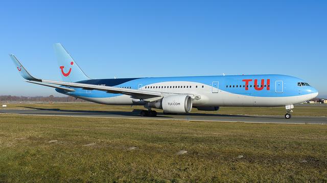 G-OBYF:Boeing 767-300:TUI Airways