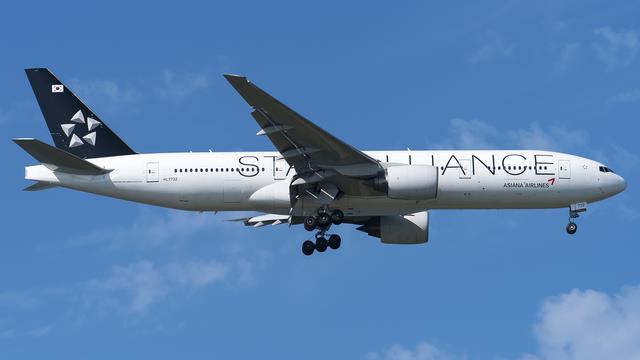 HL7732:Boeing 777-200:Asiana Airlines