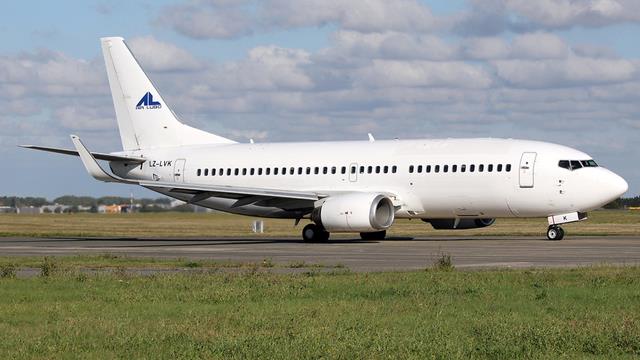 LZ-LVK:Boeing 737-300: