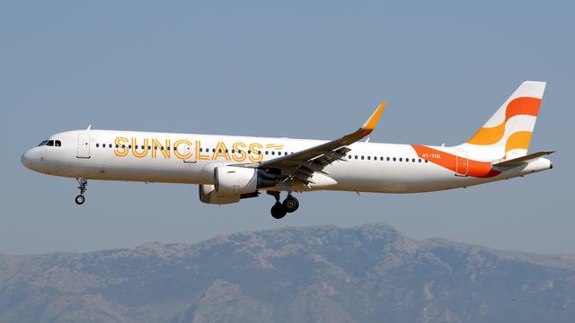 OY-TCE:Airbus A321:Thomas Cook Airlines Scandinavia